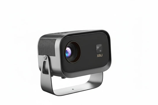 XBJ K6 Mini Smart Home Theater Projektor mit 1080P Full HD, 4K-Decoding, elektrischem Fokus und automatischer Trapezkorrektur. Kompakter Smart-Projektor mit WiFi 6, Bluetooth 5.2 und bis zu 150" Bildgröße – ideal für Home Cinema, Streaming, Präsentationen und Outdoor-Kino.