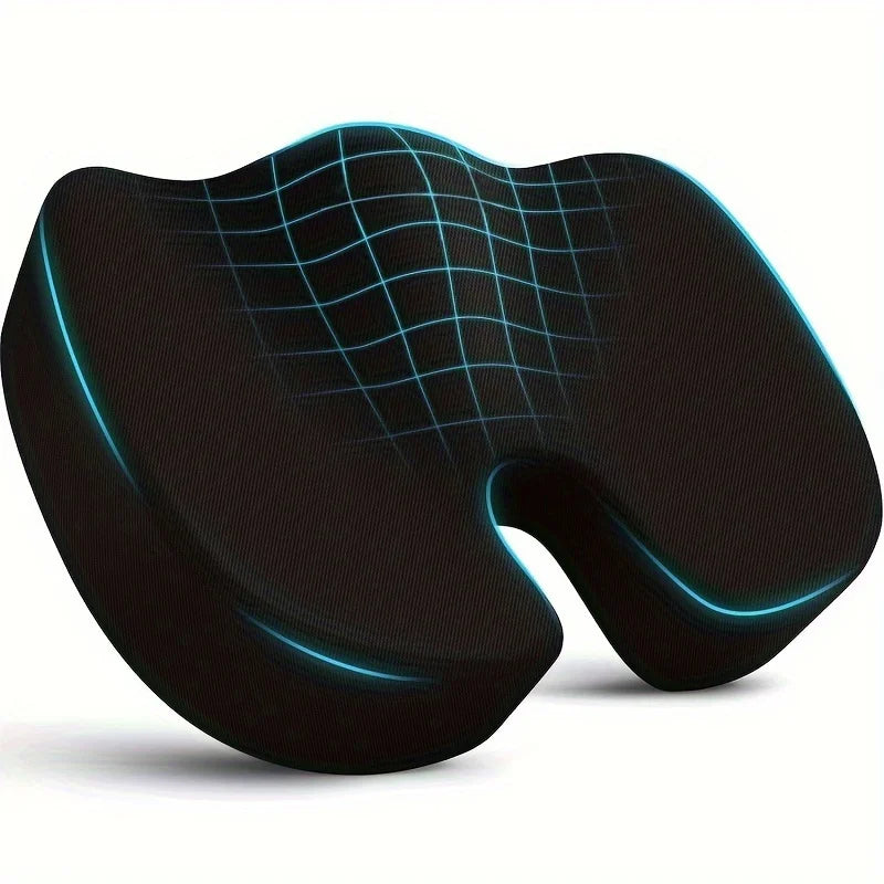 Ergonomisches Sitzkissen aus Memory-Schaum für Büro, Auto und Flugzeug. Unterstützt eine gesunde Sitzhaltung, entlastet Rücken und Gesäß und bleibt dank rutschfester Unterseite sicher an Ort und Stelle. Leicht, komfortabel und vielseitig einsetzbar.