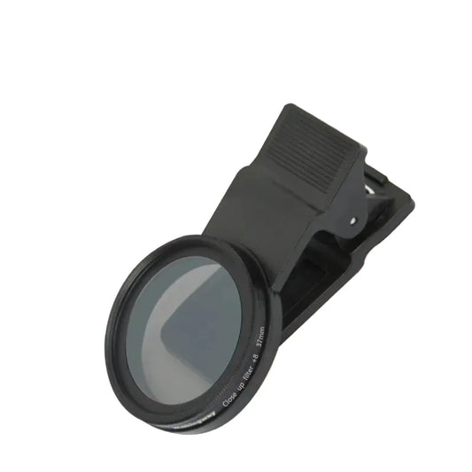 Kompakte LED-Selfie-Lampe mit integrierter 15-fach Makro-Linse für detailreiche Nahaufnahmen, Vlogs, Livestreams und Fotos. Einfach anzuklipsen, leicht zu transportieren und sofort einsatzbereit.