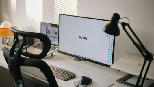 Minimalistisches Home Office: Weniger Chaos, mehr Fokus