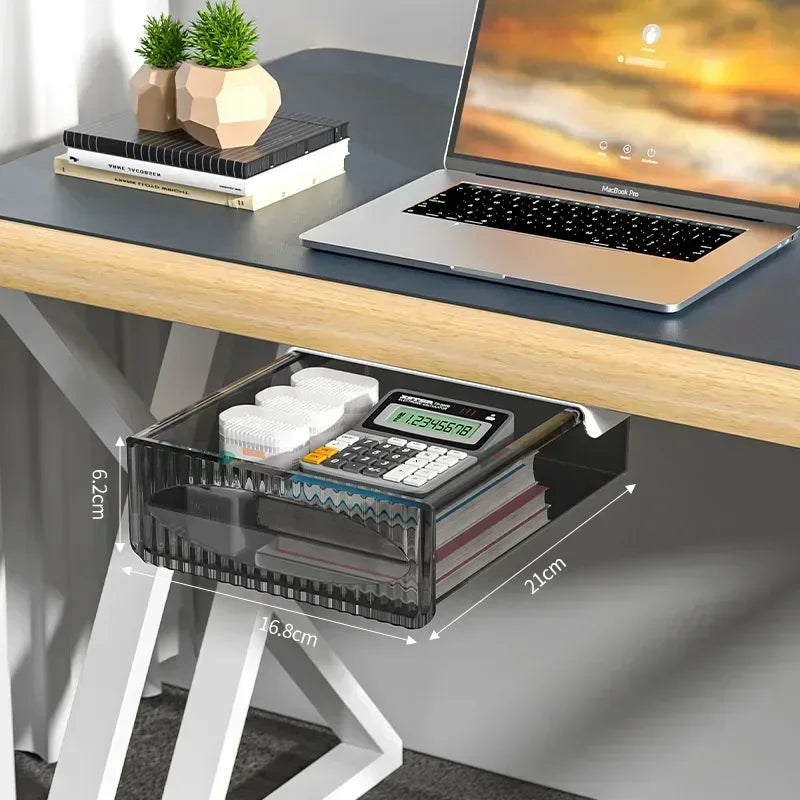 Ausziehbare Untertisch-Schublade für mehr Stauraum und einen aufgeräumten Arbeitsplatz im Homeoffice oder Büro. Die platzsparende Montage unter der Tischplatte schafft versteckten Stauraum für Stifte, Kabel, Ladegeräte und Zubehör, ohne Arbeitsfläche zu verlieren. Praktisch, robust und ideal für eine organisierte Schreibtischumgebung.