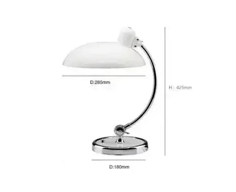 Moderne Tischlampe im Bauhaus- und Nordic-Design – stilvolles Licht für dein Home Office
Diese elegante Tischlampe vereint zeitloses Design mit praktischer Funktionalität. Die verstellbare Lichtausrichtung sorgt für optimalen Komfort beim Arbeiten, während das minimalistische Design jeden Raum optisch aufwertet. Perfekt für ein modernes und gemütliches Home Office.