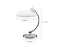 Moderne Tischlampe im Bauhaus- und Nordic-Design – stilvolles Licht für dein Home Office
Diese elegante Tischlampe vereint zeitloses Design mit praktischer Funktionalität. Die verstellbare Lichtausrichtung sorgt für optimalen Komfort beim Arbeiten, während das minimalistische Design jeden Raum optisch aufwertet. Perfekt für ein modernes und gemütliches Home Office.