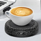 Elektrischer Tassenwärmer mit 4 Temperaturstufen hält Kaffee, Tee oder Kakao konstant warm. Kompakte Heizplatte mit automatischer Abschaltung und modernem Design – ideal für Büro, Homeoffice oder Schreibtisch