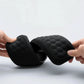 Ergonomisches 2-in-1 Handgelenkauflagen Set – komfortabel arbeiten im Home Office
Dieses hochwertige Set für Tastatur und Maus aus Memory Foam passt sich perfekt an deine Handgelenke an und sorgt für mehr Komfort bei langen Arbeitszeiten. Das ergonomische Design unterstützt eine gesunde Haltung, während die rutschfeste Unterseite Stabilität garantiert. Perfekt für produktives Arbeiten im Home Office, Büro oder beim Gaming.