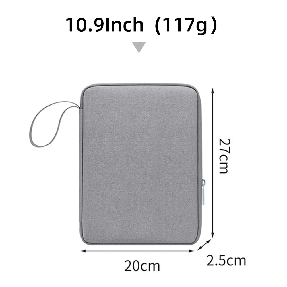 Leichte Tablet-Handtasche aus robustem Nylon für Tablets von 9–11 Zoll. Mit gepolstertem Schutz, praktischer Innenaufteilung und wasserabweisendem Design – ideal für Alltag, Reisen und Business.