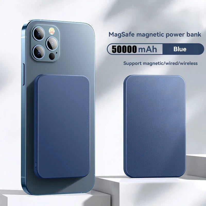 Extrem leistungsstarke Powerbank mit hoher Kapazität für maximale Energie unterwegs – ideal für Reisen, Camping, Arbeit und Notfälle. Sie lädt Smartphones, Tablets und andere Geräte mehrfach zuverlässig auf und ist mit vielen Marken wie iPhone, Samsung, Huawei und Xiaomi kompatibel. Integrierte Sicherheitsfunktionen schützen vor Überladung, Kurzschluss und Überhitzung, während die LED-Anzeige den Akkustand jederzeit sichtbar macht. Trotz ihrer Leistung bleibt sie tragbar und eignet sich perfekt für den tägl