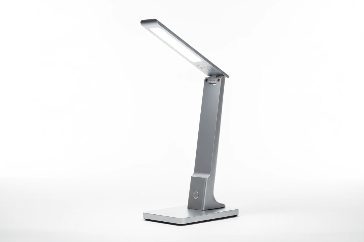 Moderne LED Schreibtischlampe – dimmbares Licht für mehr Komfort im Home Office
Diese praktische Tischlampe mit Touch-Steuerung sorgt für angenehmes, augenschonendes Licht bei der Arbeit oder beim Lernen. Das faltbare Design spart Platz, während die USB-Ladefunktion zusätzlichen Komfort bietet. Ideal für ein produktives und modernes Home Office.
