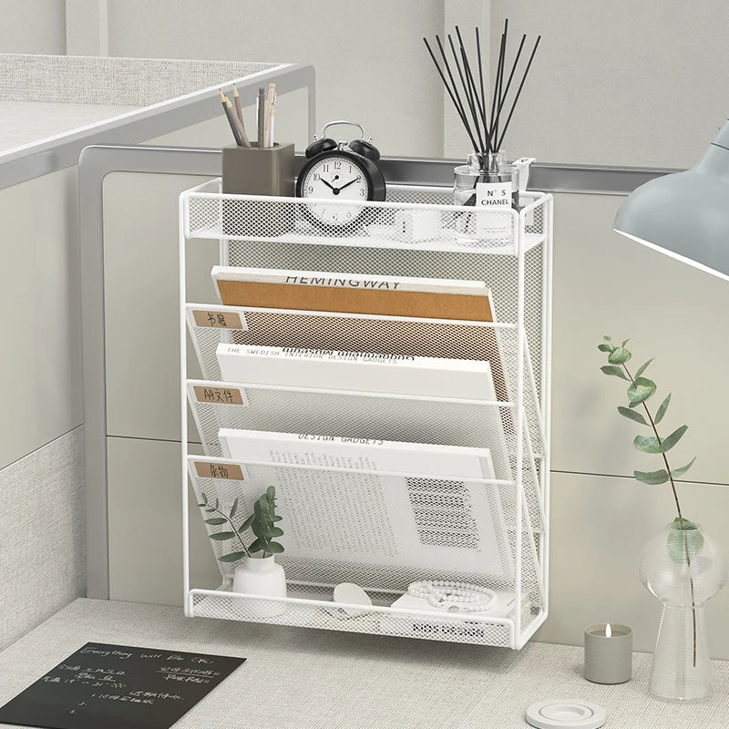 5-Tier Dokumentenorganizer aus stabilem Metall-Mesh für Büro und Homeoffice. Platzsparende Briefablage mit vertikalem Design für strukturierte Aufbewahrung von Dokumenten, Ordnern und Unterlagen – freistehend oder zur Wandmontage geeignet.