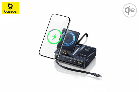 Baseus Nomos 140W GaN Desktop Charger mit PD 3.1 Schnellladetechnologie zum gleichzeitigen Laden von Laptop, Tablet und Smartphone. 5-in-1 Ladegerät mit 15W Qi2 Wireless Charging, einziehbarem USB-C Kabel und intelligenter Leistungssteuerung – ideal für Büro, Homeoffice und modernes Multi-Device-Setup.