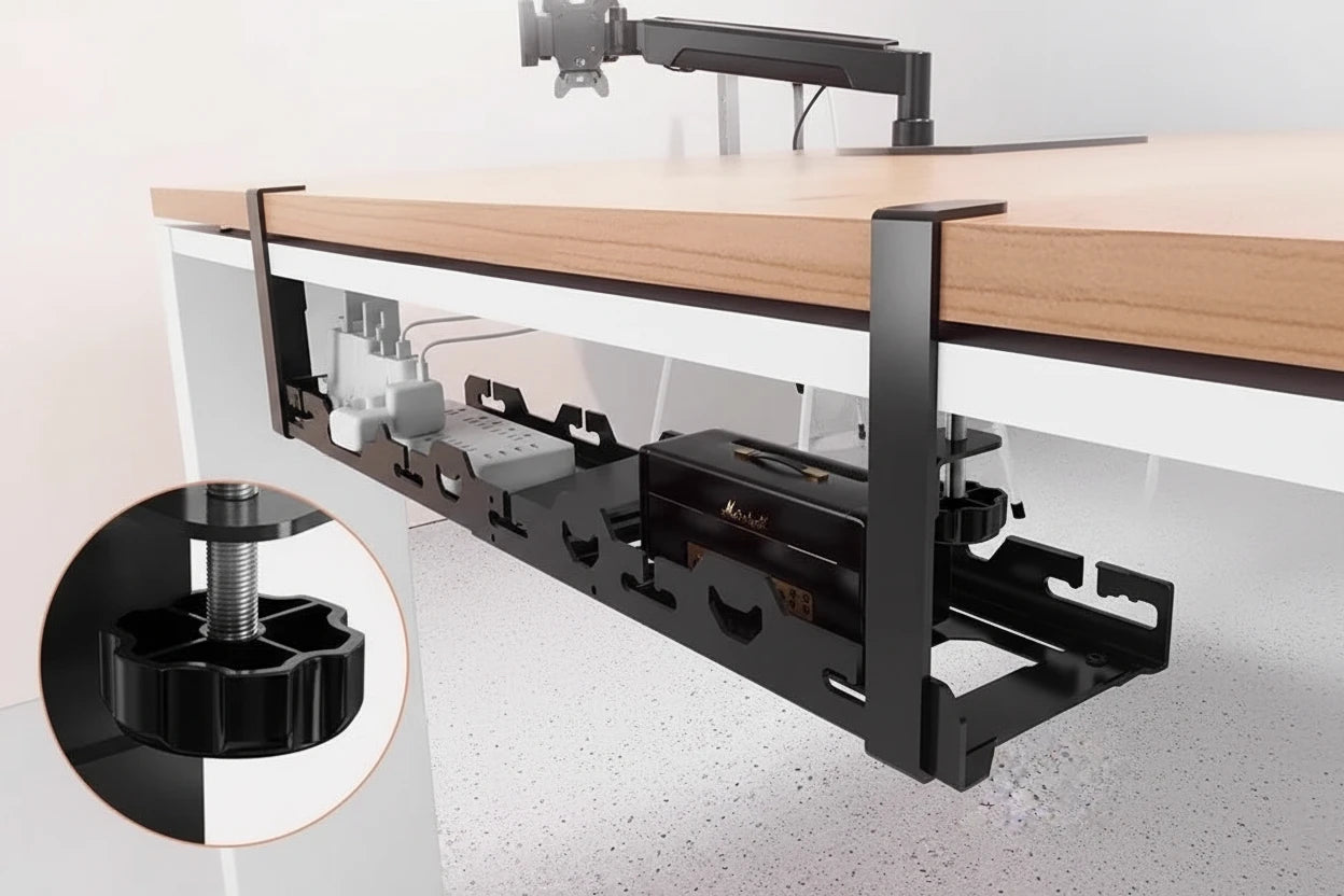Untertisch-Kabelablage aus Metall für sauberes Kabelmanagement – Stabile, bohrfreie Lösung zur Organisation von Kabeln und Steckdosenleisten im Homeoffice oder Büro. Robuste Metallkonstruktion, einfache Montage und mehr Ordnung unter dem Schreibtisch für ein professionelles Setup.