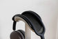 Eleganter Kopfhörerständer aus Aluminiumlegierung für  AirPods Max. Stabiler Desktop-Stand mit rutschfesten Silikonpads – ideal für Schreibtisch, Gaming-Setup oder Homeoffice