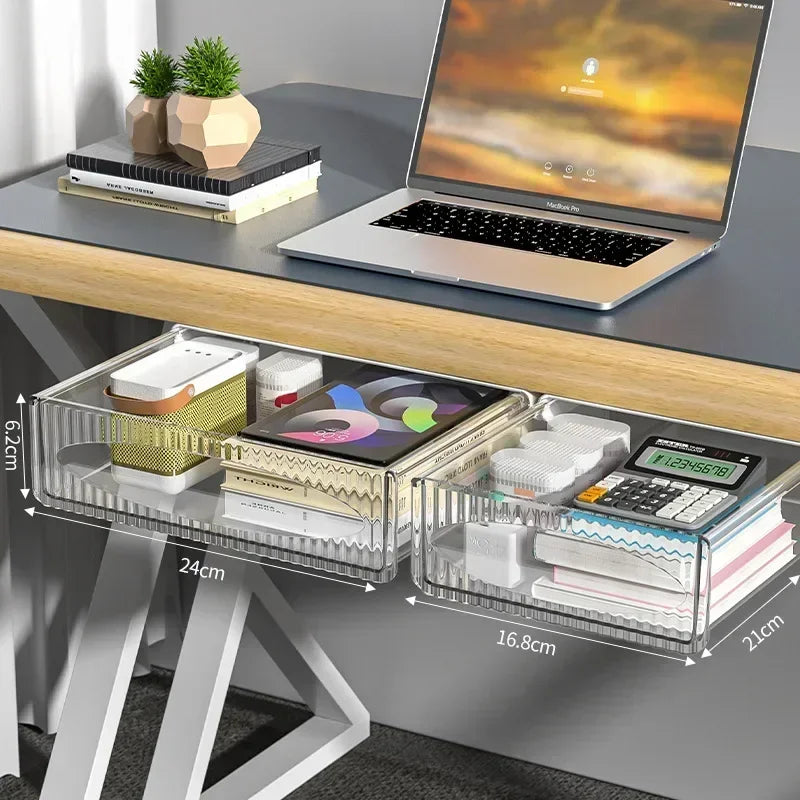 Ausziehbare Untertisch-Schublade für mehr Stauraum und einen aufgeräumten Arbeitsplatz im Homeoffice oder Büro. Die platzsparende Montage unter der Tischplatte schafft versteckten Stauraum für Stifte, Kabel, Ladegeräte und Zubehör, ohne Arbeitsfläche zu verlieren. Praktisch, robust und ideal für eine organisierte Schreibtischumgebung.